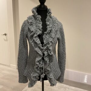 Super soft Gray with flex of white Boucle Open or close Sweater .
